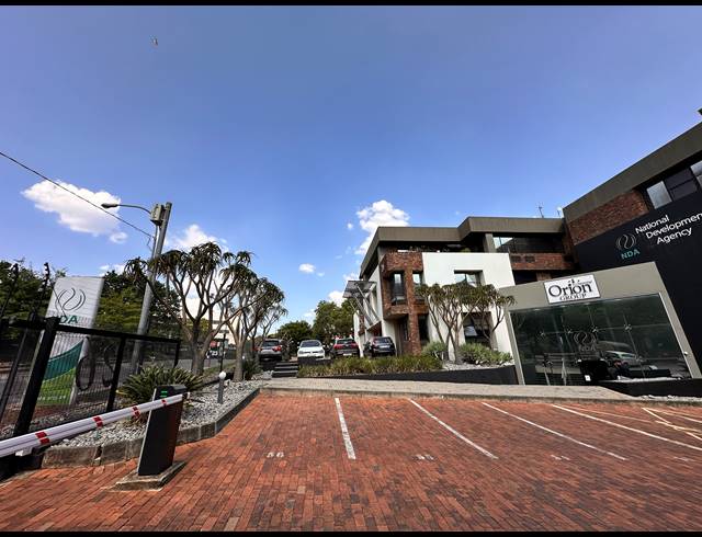 686M² OFFICE TO LET IN PARKTOWN